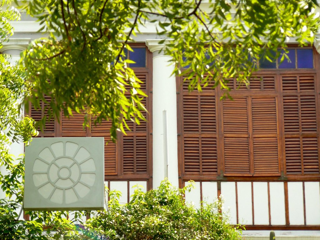 Image Aurobindo Ashram from outside