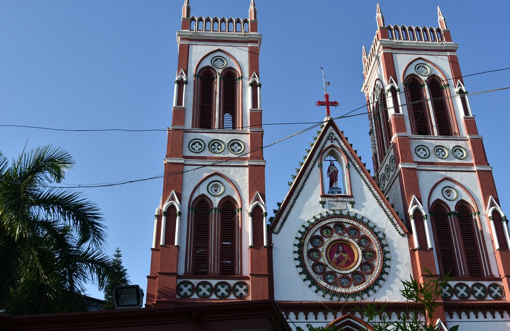 Image Pondicherry sacred church